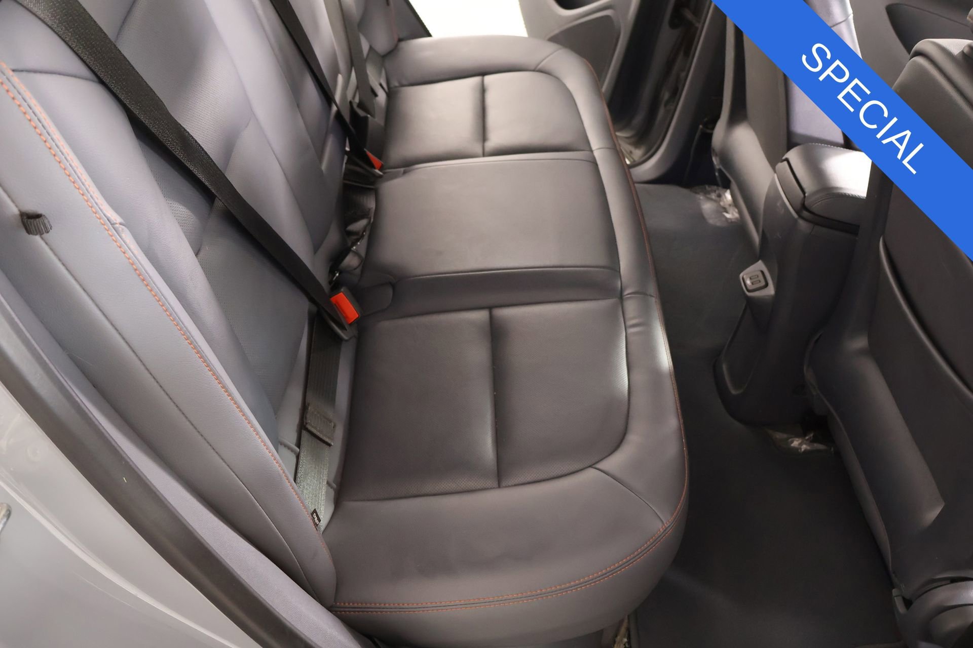 Used 2020 Chevrolet Bolt Premier w/ Infotainment Package image 14