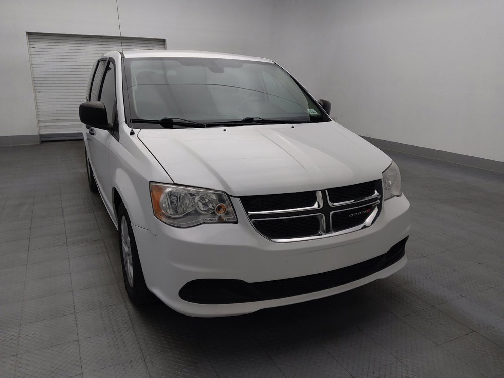 Used 2019 Dodge Grand Caravan SE w/ UConnect Hands-Free Group FWD image 14