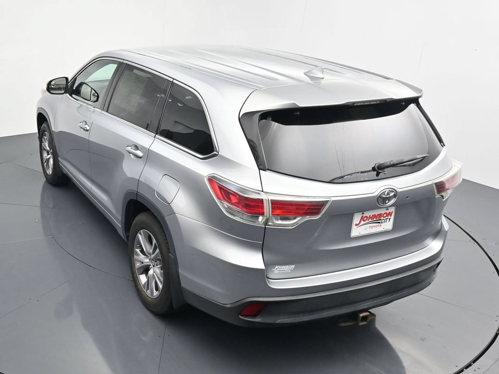 Used 2016 Toyota Highlander Plus AWD/4WD image 30