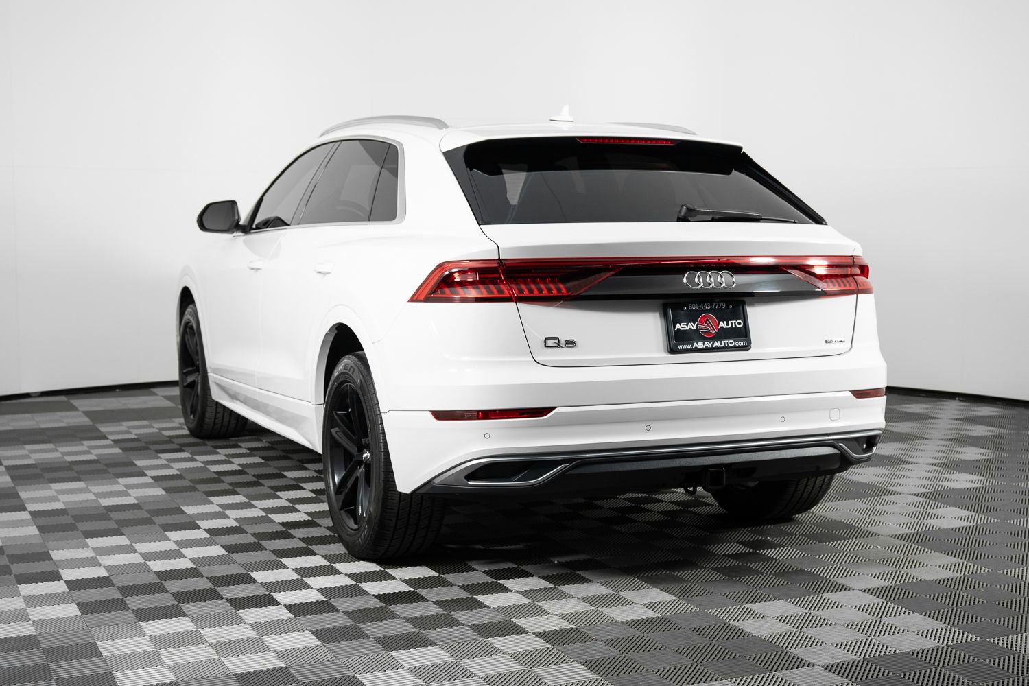 Used 2019 Audi Q8 Premium w/ Convenience Package image 5