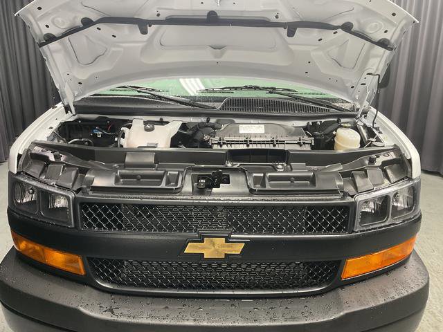New 2026 Chevrolet Express 2500 w/ Driver Convenience Package image 13
