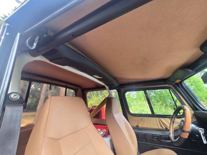 Used 1990 Jeep Wrangler S AWD/4WD image 14