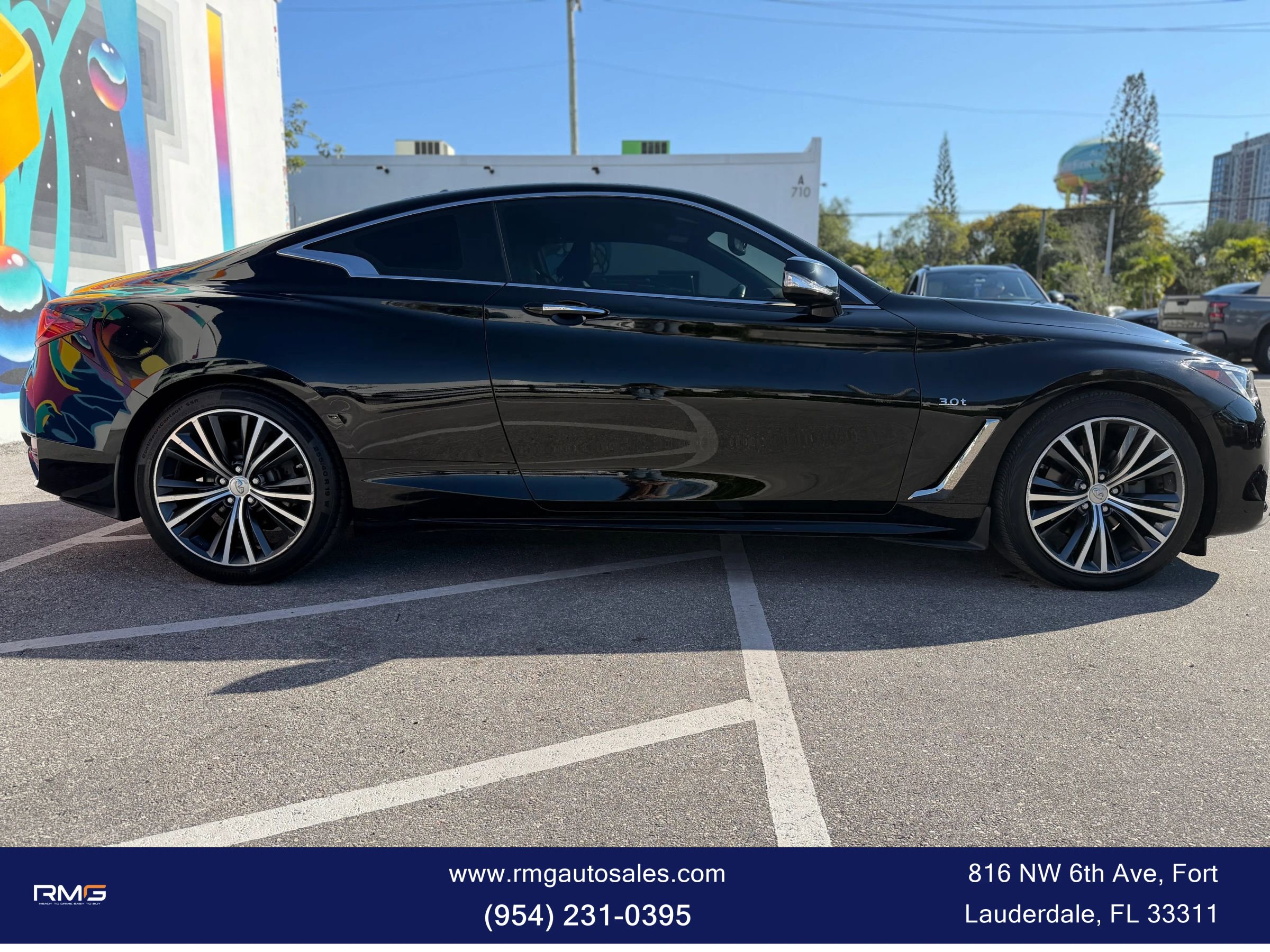 Used 2019 INFINITI Q60 3.0t Luxe w/ Essential Package AWD/4WD image 4