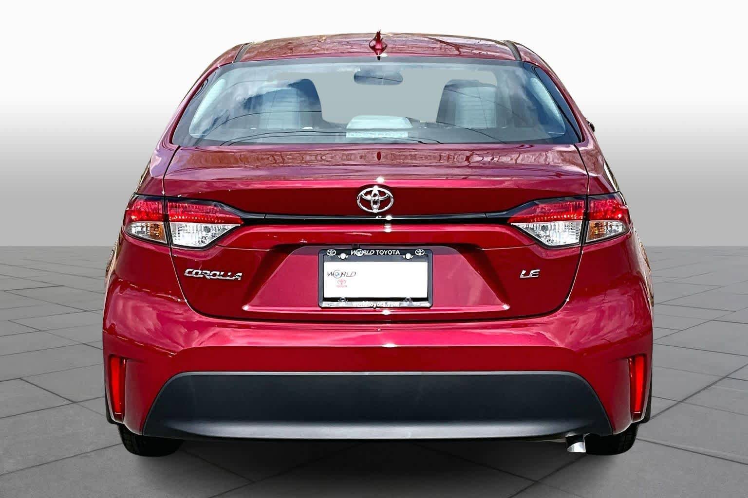 Certified 2025 Toyota Corolla LE image 5