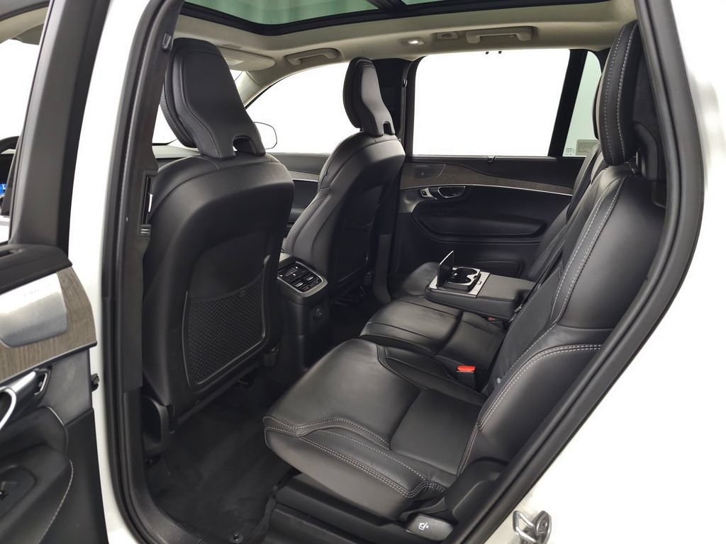 Certified 2023 Volvo XC90 T8 Ultimate w/ Lounge Package AWD/4WD image 36