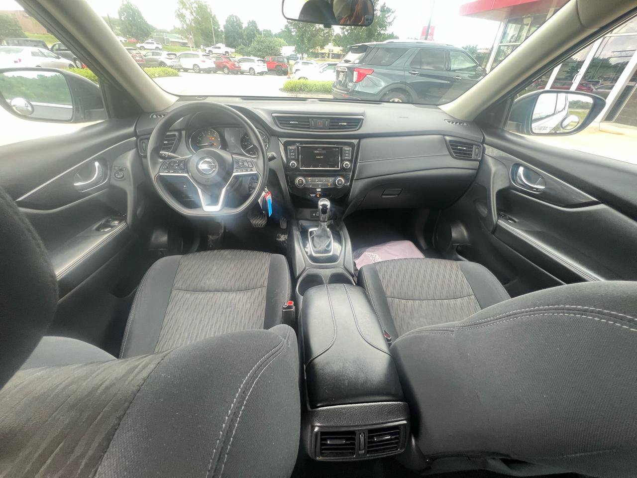 Used 2018 Nissan Rogue S FWD image 8