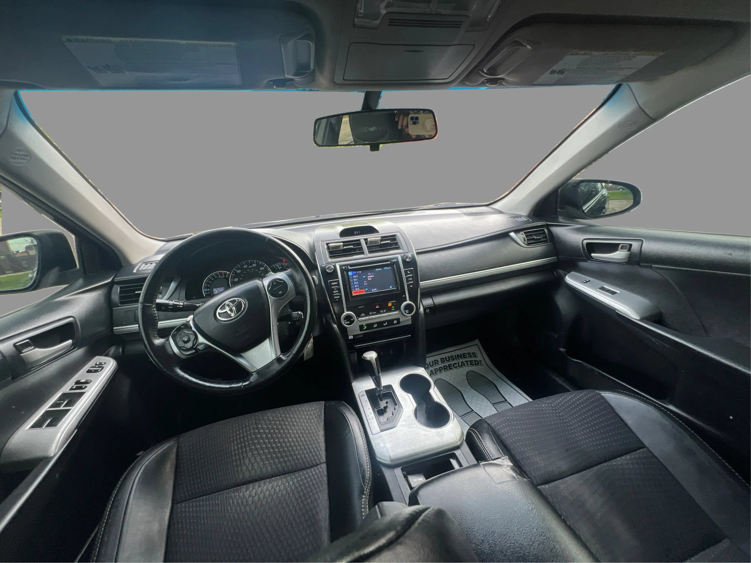 Used 2012 Toyota Camry SE FWD image 28