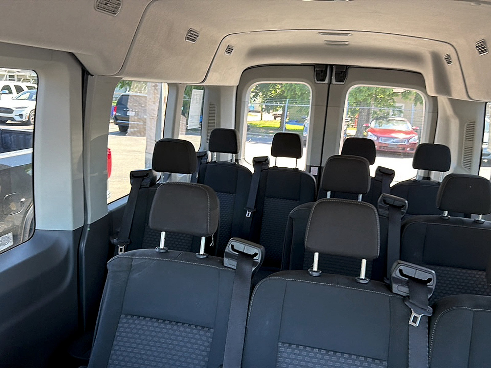 Used 2023 Ford Transit 350 XLT RWD image 9