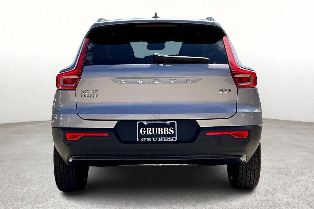 New 2026 Volvo XC40 B5 Ultra w/ Protection Package Premier image 7