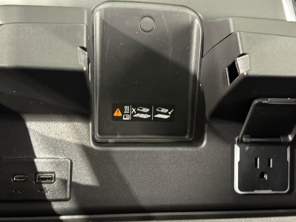 New 2025 GMC Sierra 2500 SLT w/ SLT Convenience Package image 37