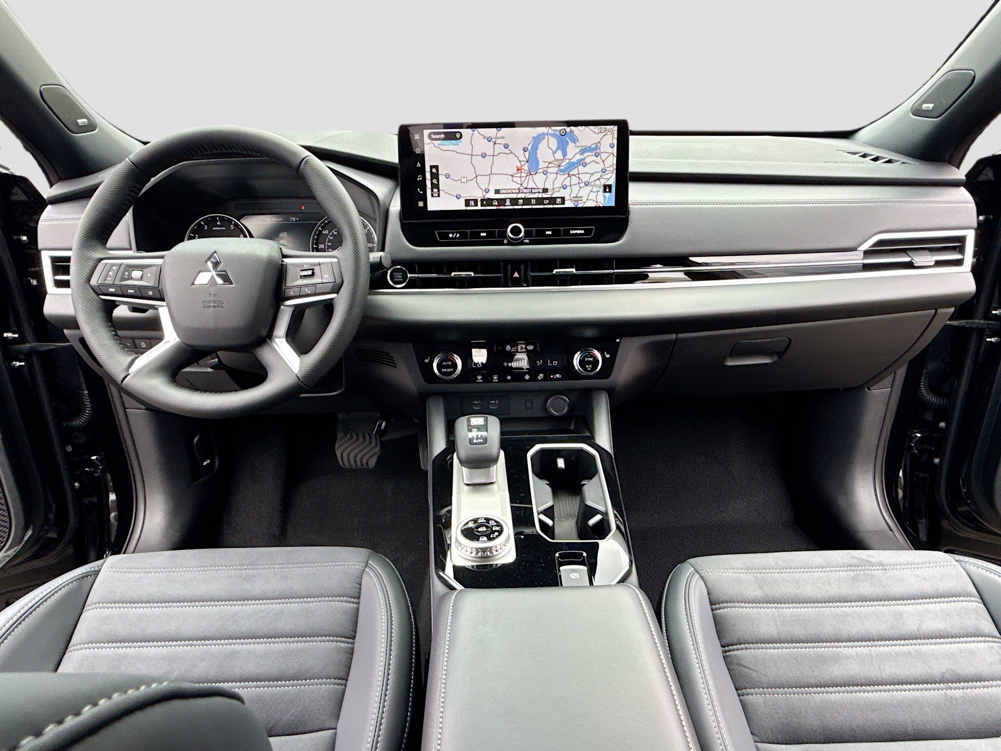 New 2026 Mitsubishi Outlander LE AWD/4WD image 3