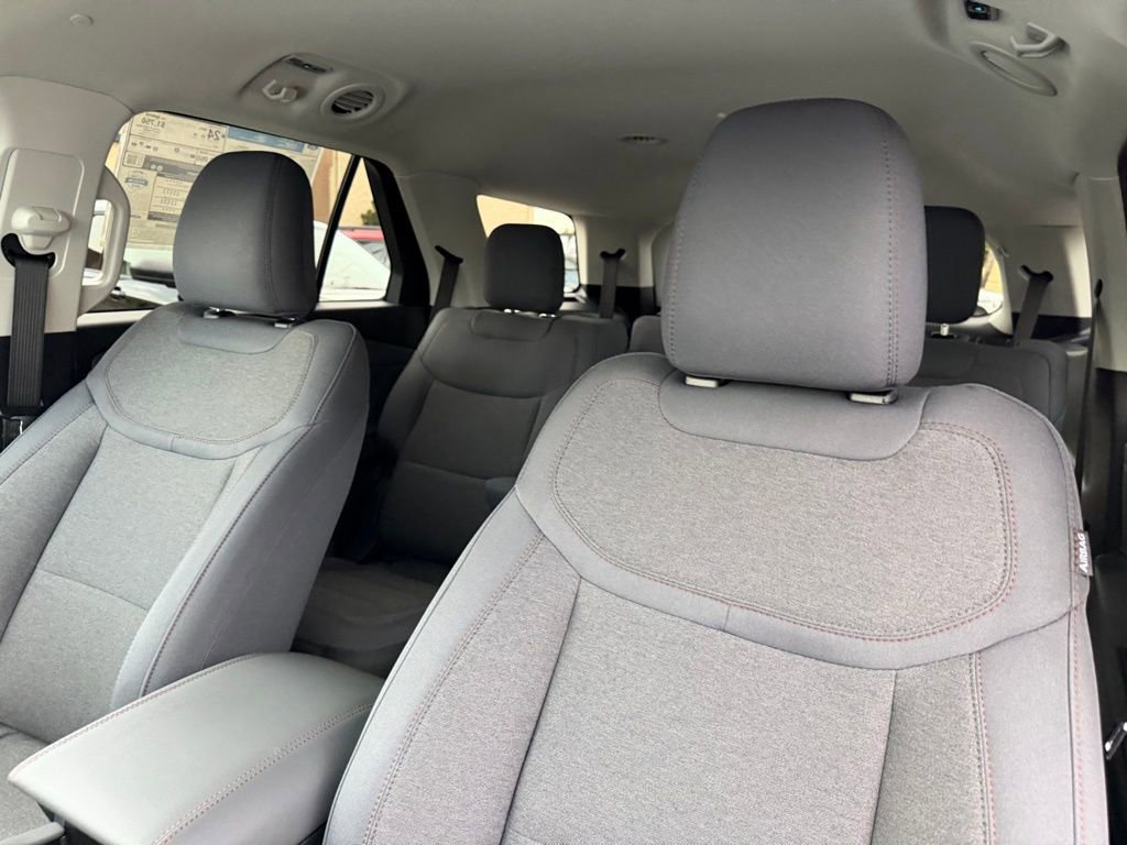 New 2026 Ford Explorer Active image 14