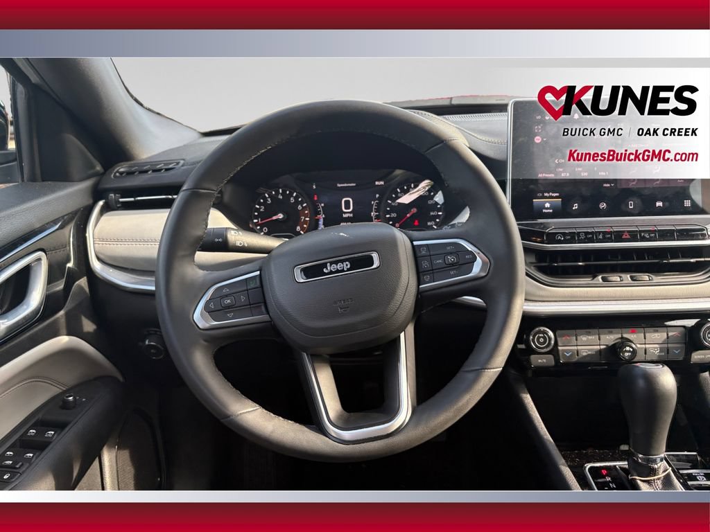 Used 2025 Jeep Compass Limited AWD/4WD image 14
