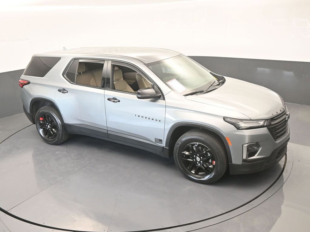 Used 2023 Chevrolet Traverse LS image 51