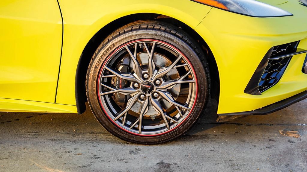 Used 2024 Chevrolet Corvette Stingray w/ Z51 Performance Package image 11