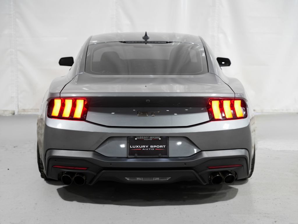 Used 2025 Ford Mustang GT Premium RWD image 4