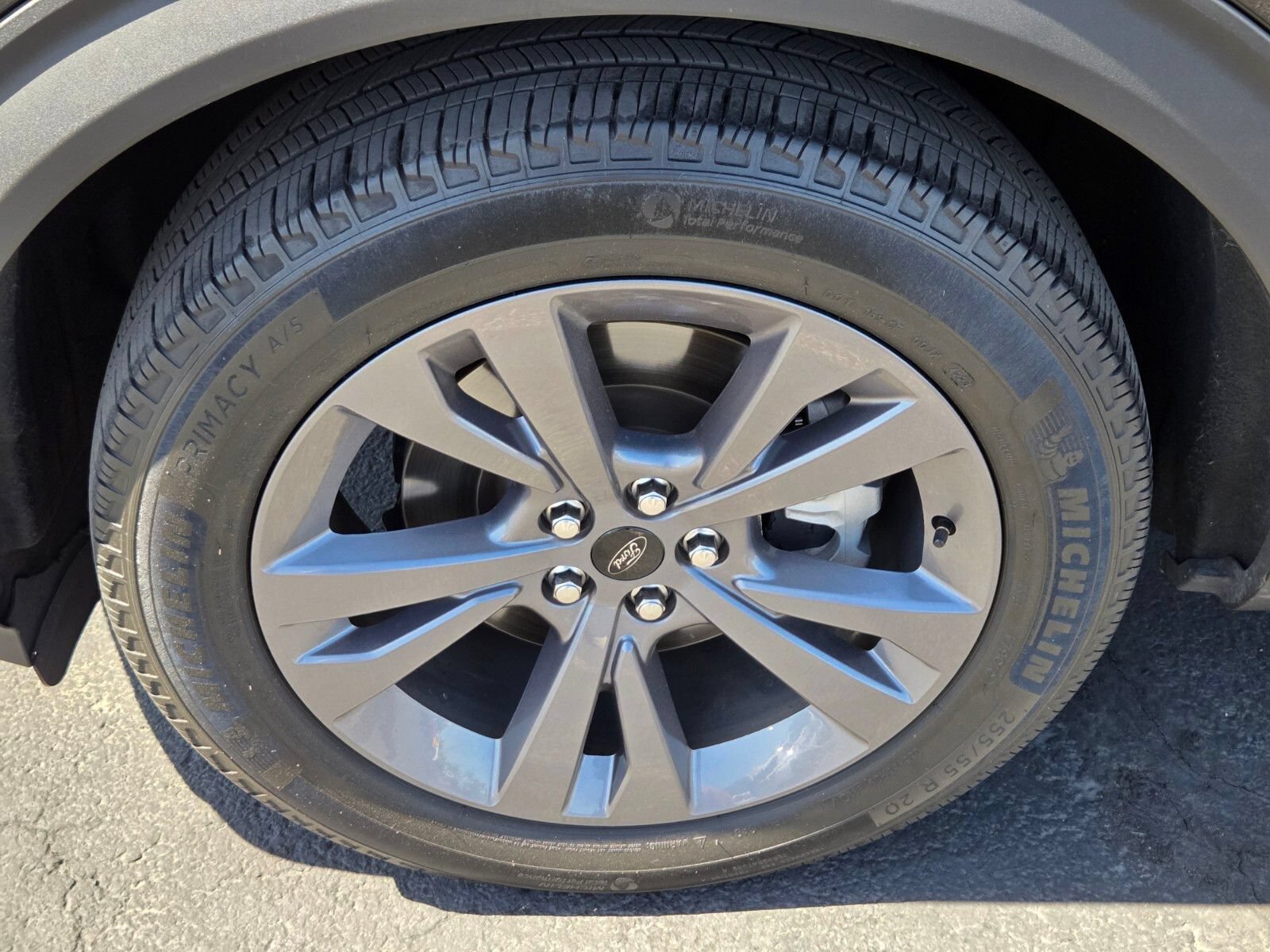 Certified 2023 Ford Explorer XLT w/ Equipment Group 202A RWD image 9