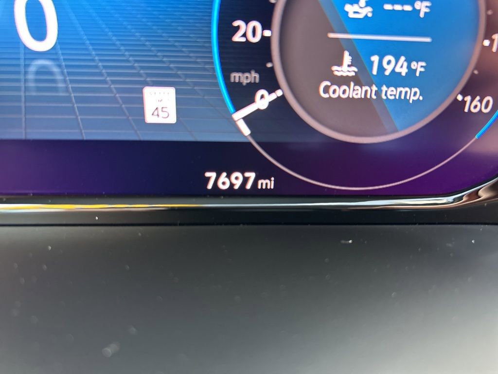 Used 2025 Volkswagen Atlas Cross Sport SEL image 20