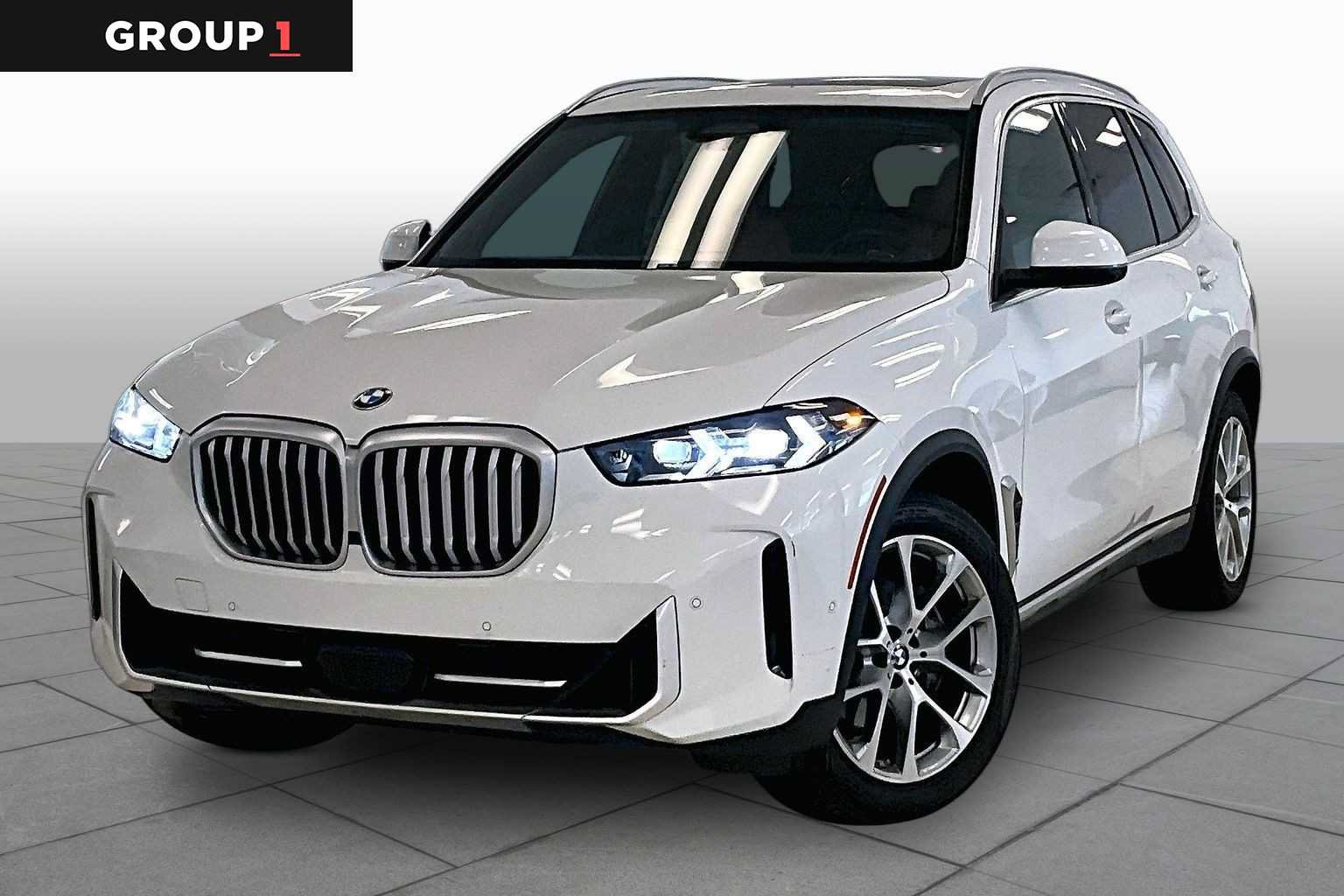 Used 2024 BMW X5 xDrive40i w/ Premium Package AWD/4WD image 1