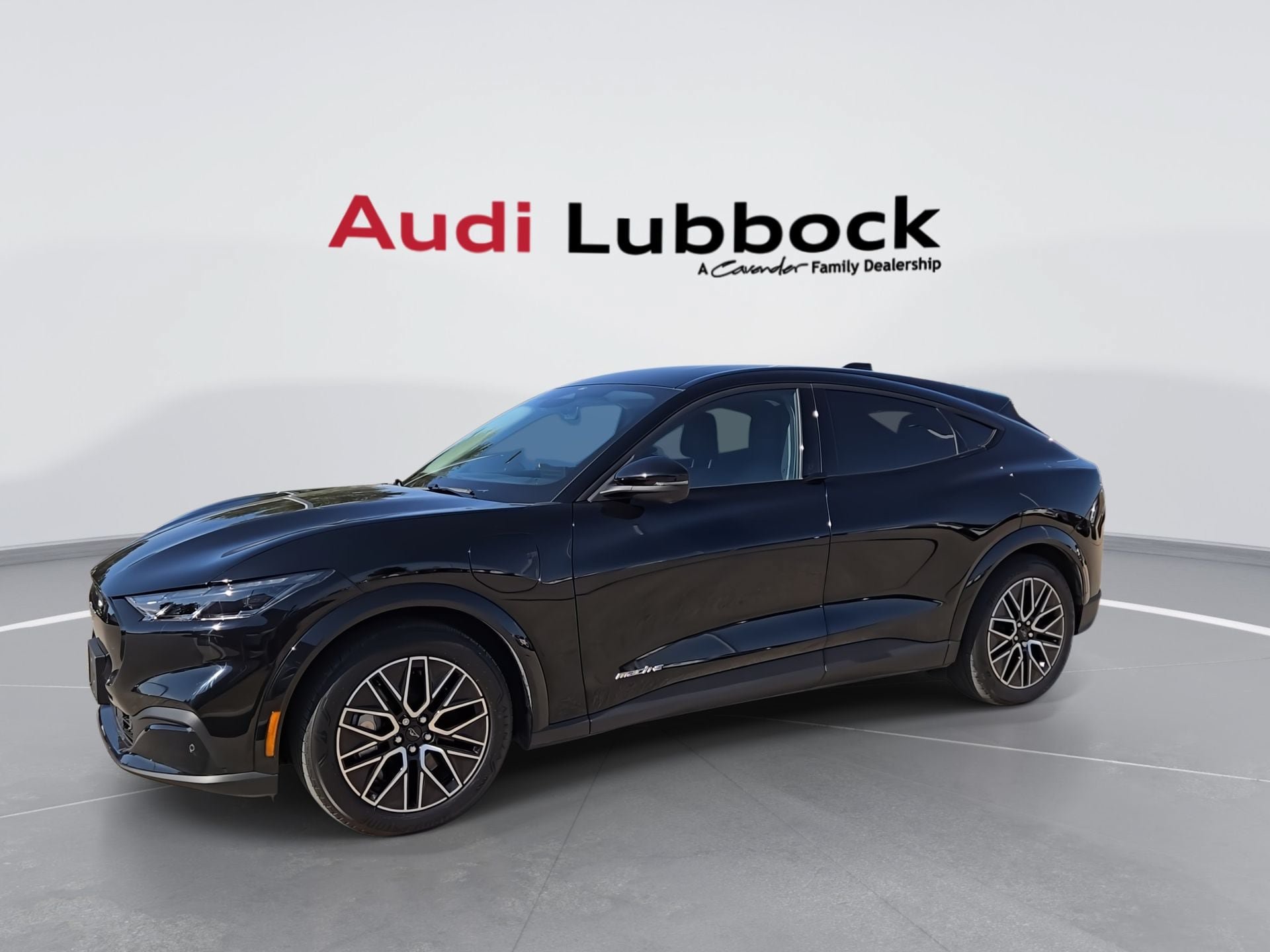 Used 2025 Ford Mustang Mach-E Premium RWD image 5