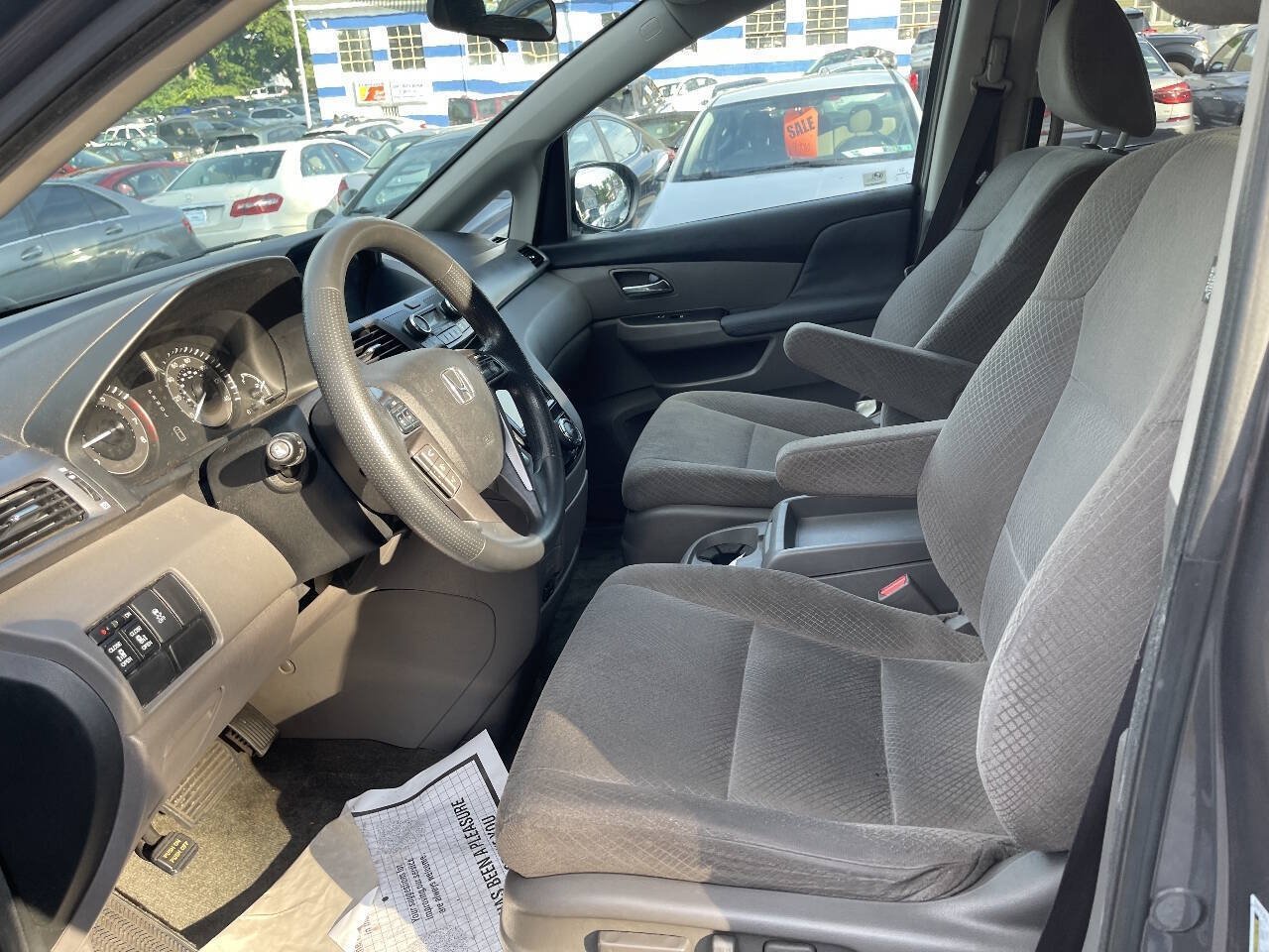 Used 2014 Honda Odyssey EX image 9