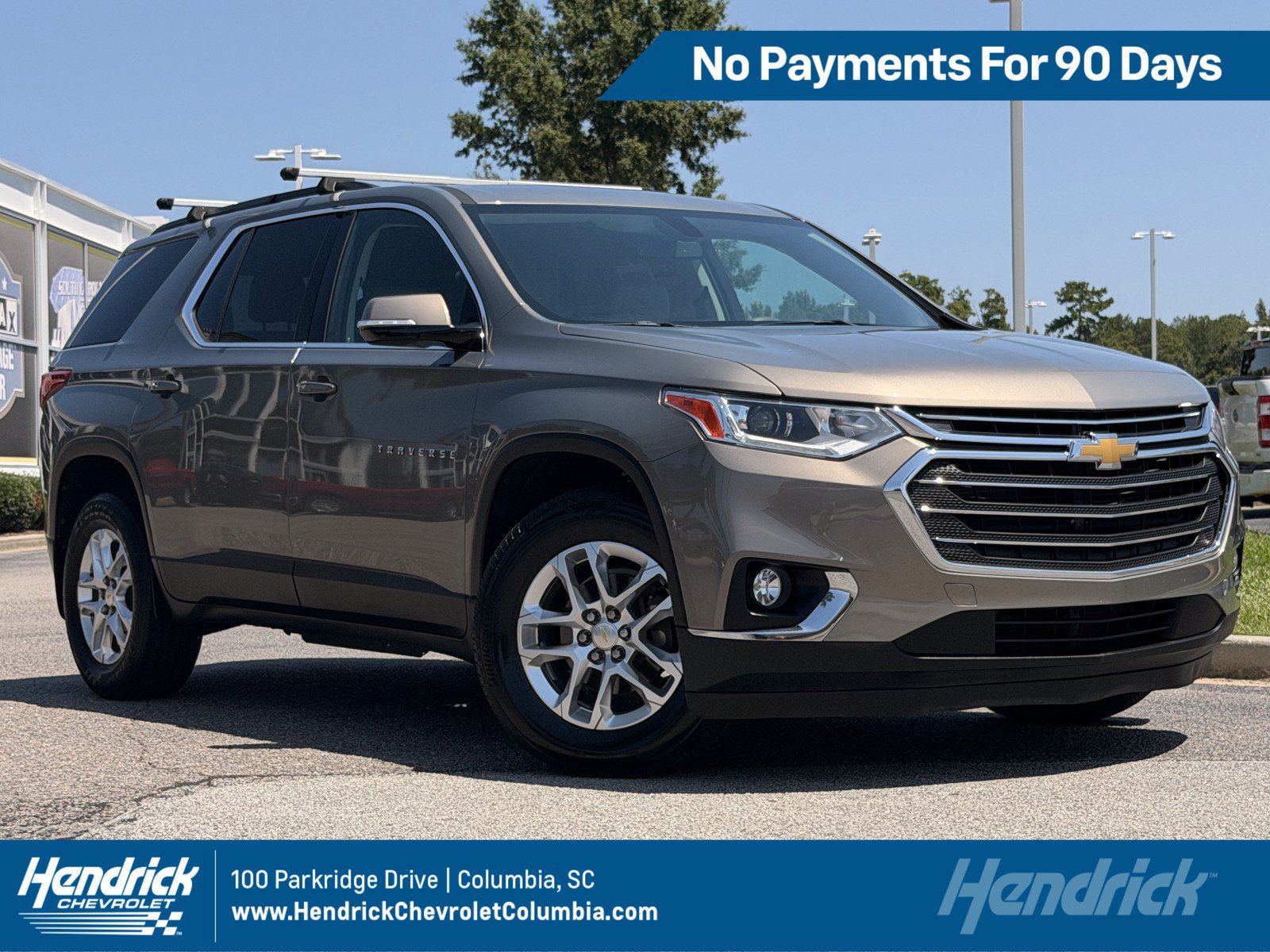 Used 2019 Chevrolet Traverse LT FWD image 1