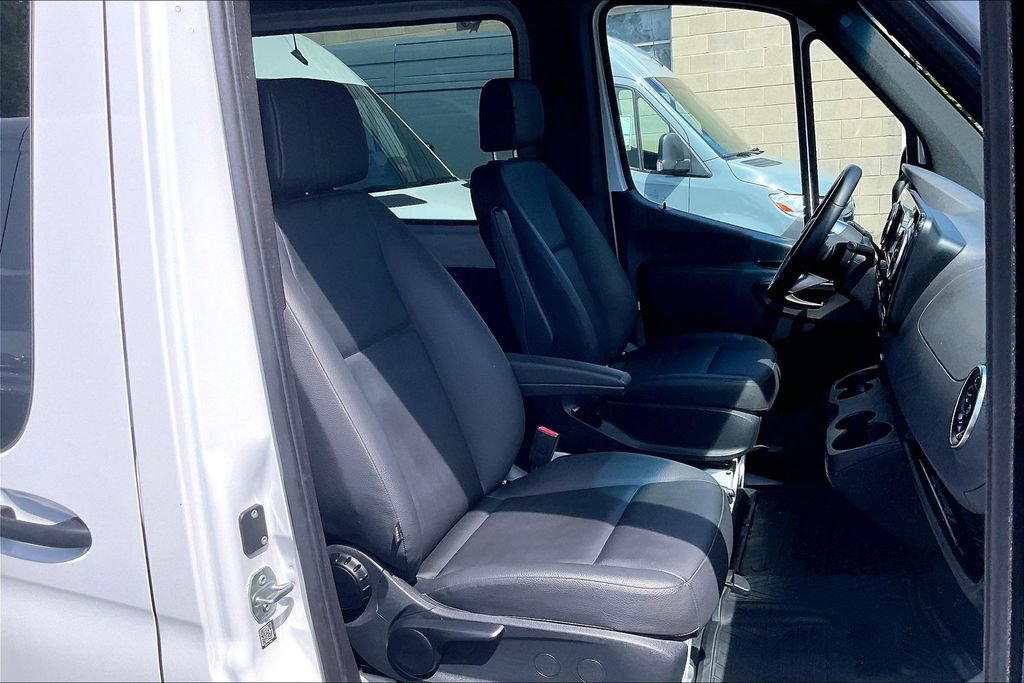 Used 2026 Mercedes-Benz Sprinter 2500 image 7