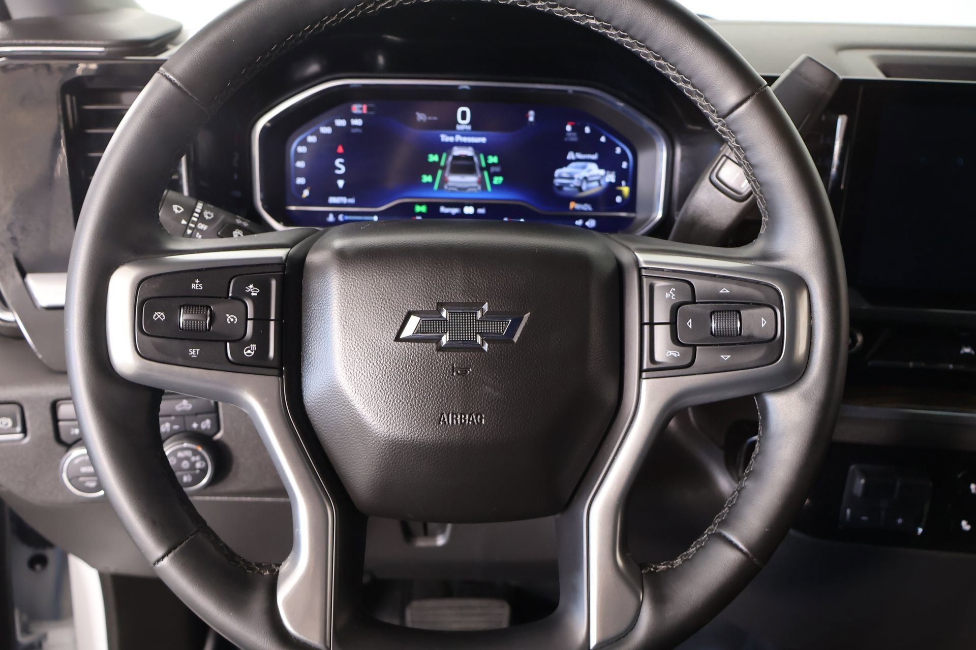 Used 2024 Chevrolet Silverado 1500 RST w/ LPO, Liner Protection Package image 3