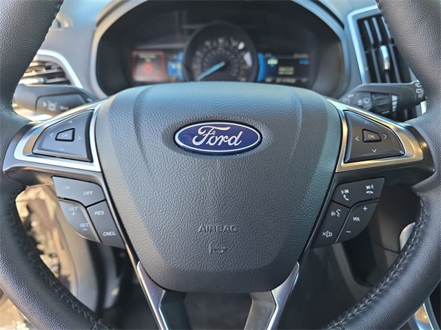 Used 2024 Ford Edge Titanium image 23
