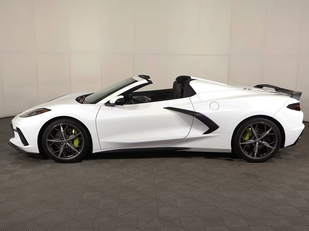 Used 2021 Chevrolet Corvette Stingray Premium Conv w/ 3LT image 21