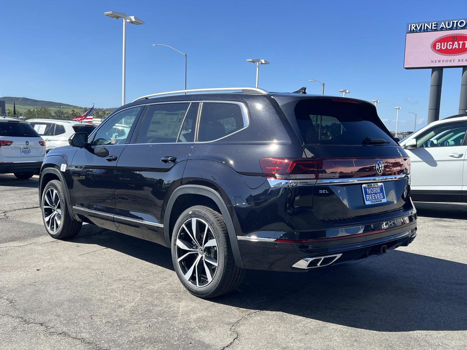 New 2026 Volkswagen Atlas SEL Premium R-Line image 3