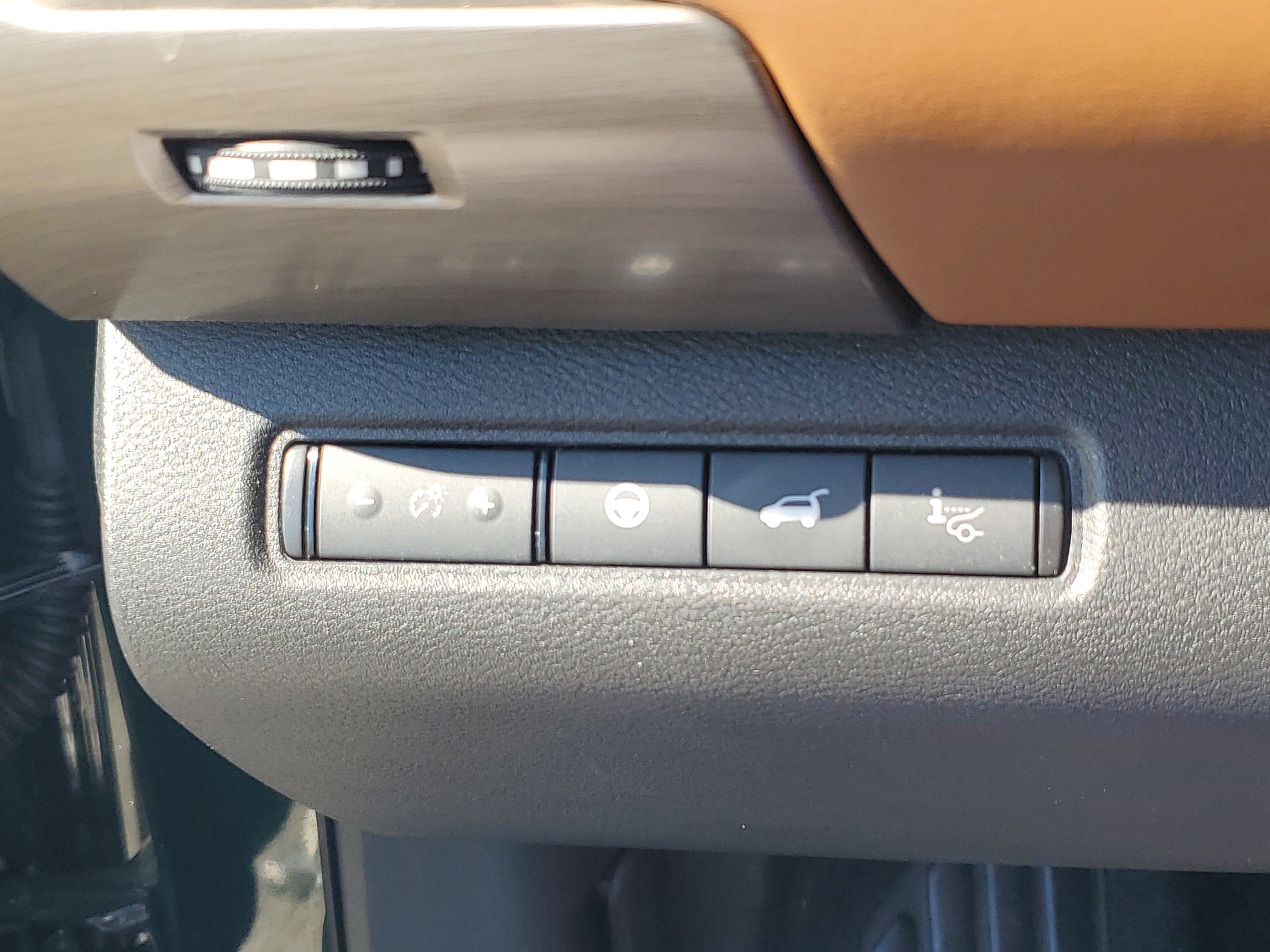 Certified 2023 Nissan Pathfinder Platinum w/ Lighting Package (N93) image 26