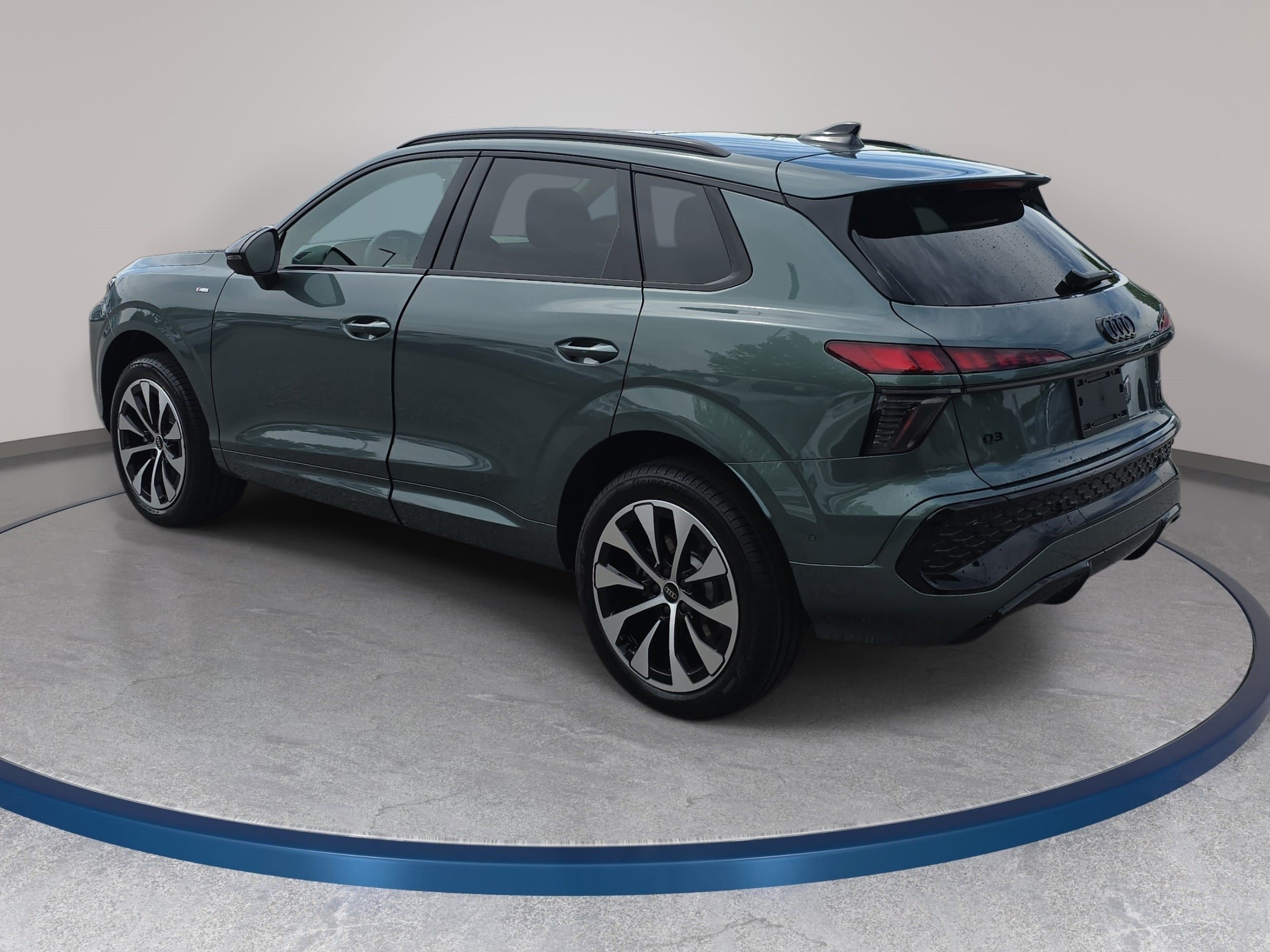 New 2026 Audi Q3 quattro 2.0T AWD/4WD image 7