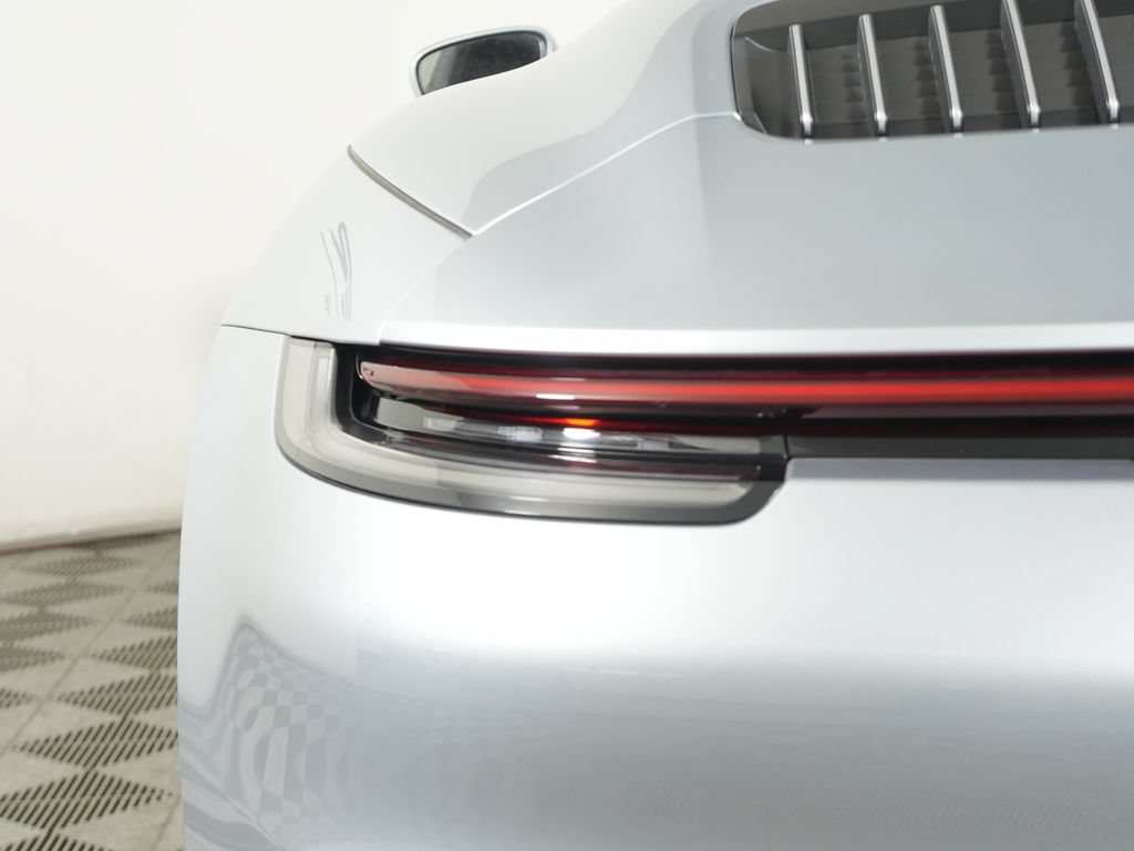 Certified 2020 Porsche 911 Carrera 4S AWD/4WD image 17