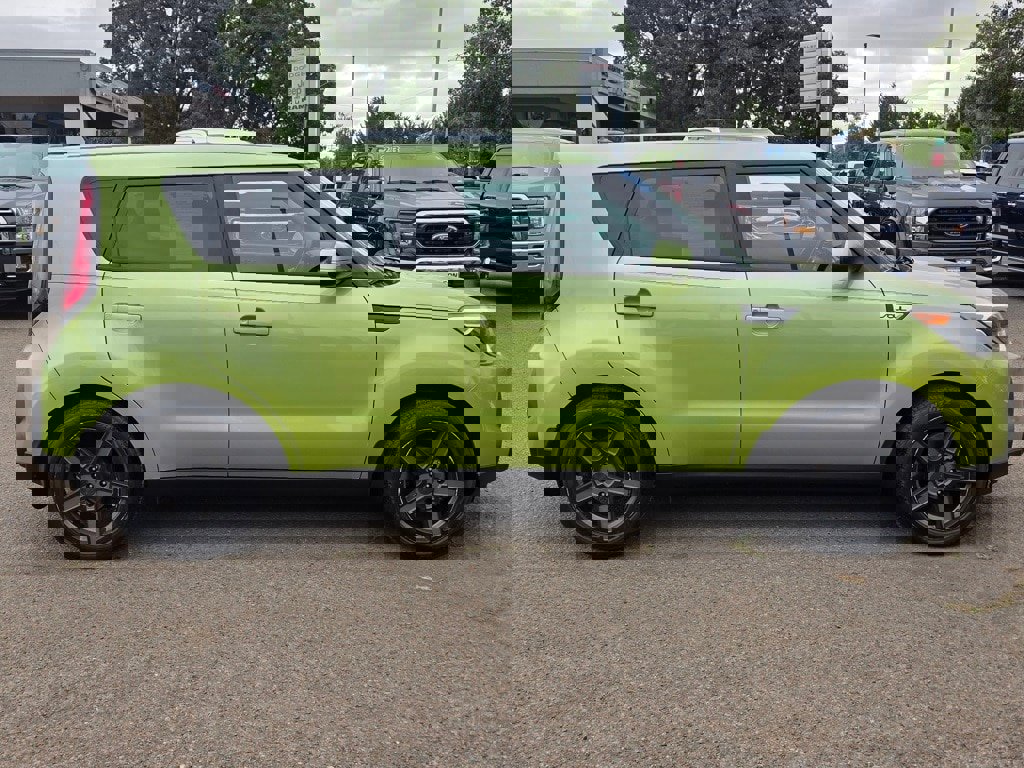 Used 2016 Kia Soul image 6