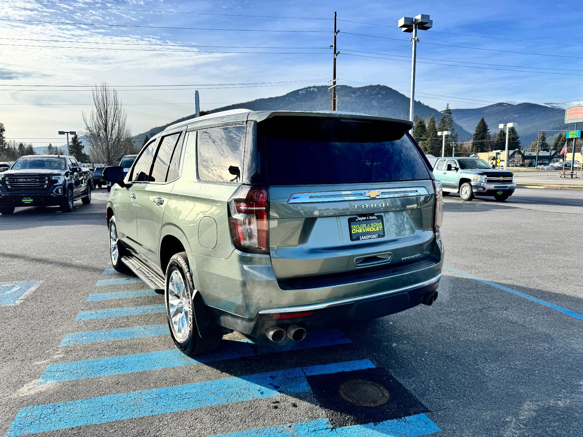 Used 2024 Chevrolet Tahoe Premier image 5