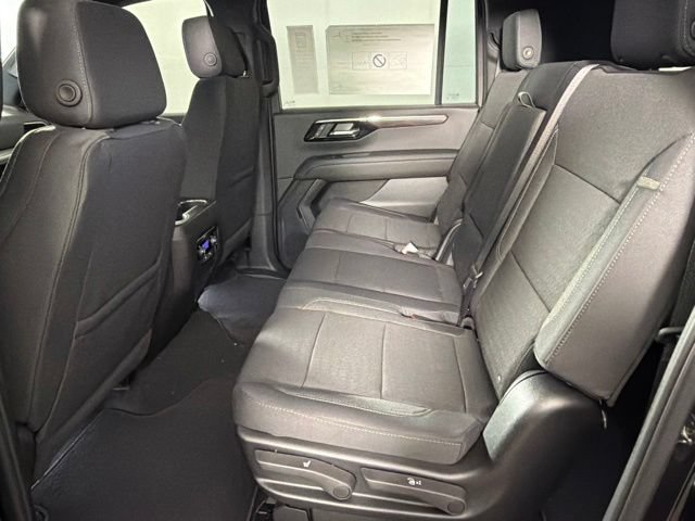 New 2026 Chevrolet Suburban LS w/ Max Trailering Package AWD/4WD image 9