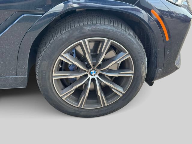 Used 2021 BMW X6 M50i w/ Executive Package AWD/4WD image 7