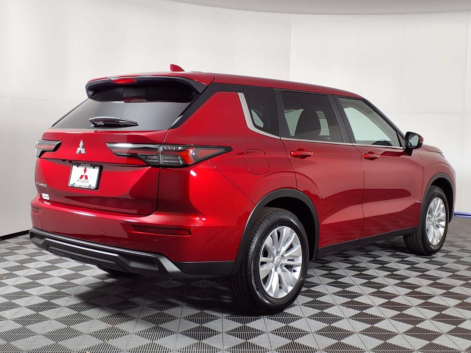 New 2026 Mitsubishi Outlander ES FWD image 27