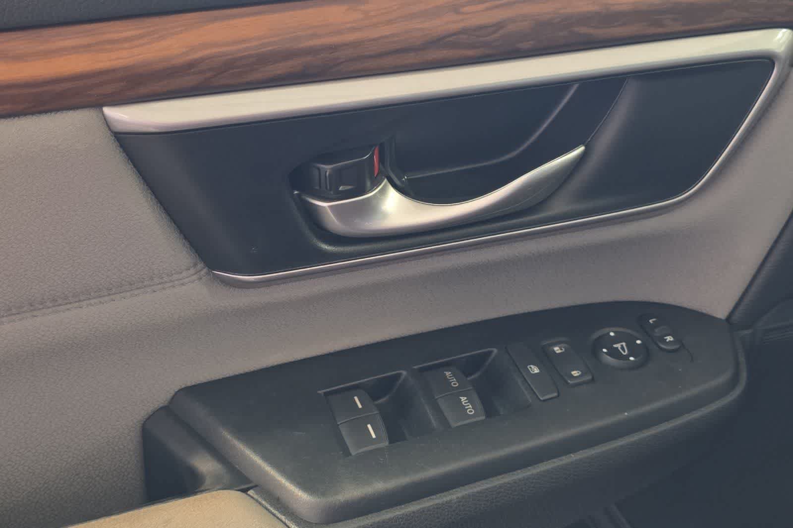 Used 2018 Honda CR-V EX image 15