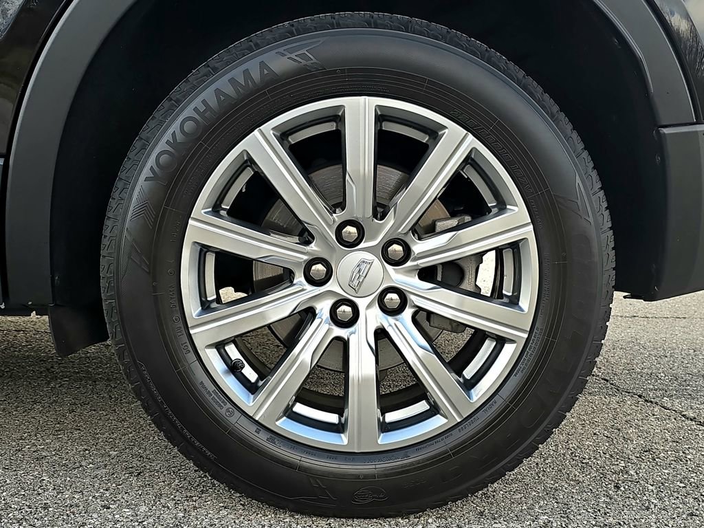 Used 2022 Cadillac XT4 Premium Luxury w/ Safety Alert Package image 40