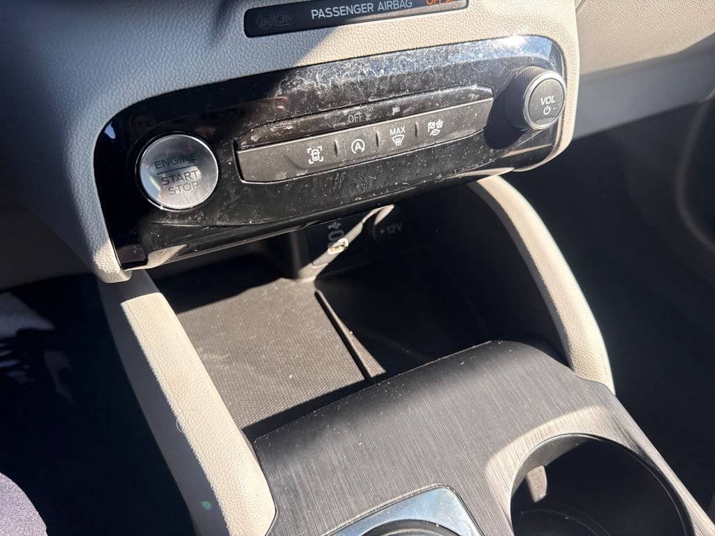 Used 2025 Ford Escape Active w/ Tech Pack #1 FWD image 29
