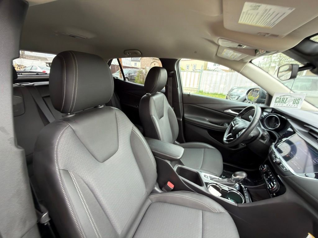 Used 2023 Buick Encore GX Select w/ Sport Touring Package AWD/4WD image 31