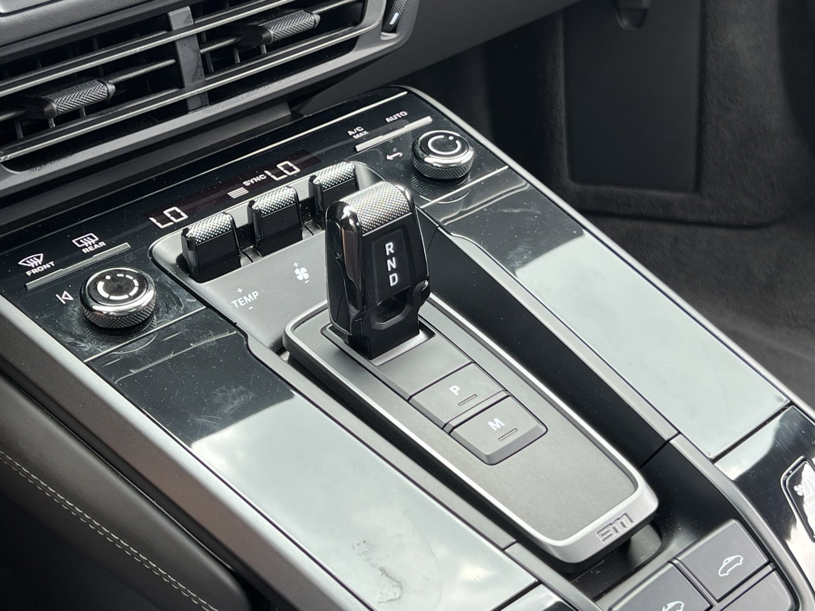 Certified 2021 Porsche 911 Targa 4S w/ Premium Package image 27