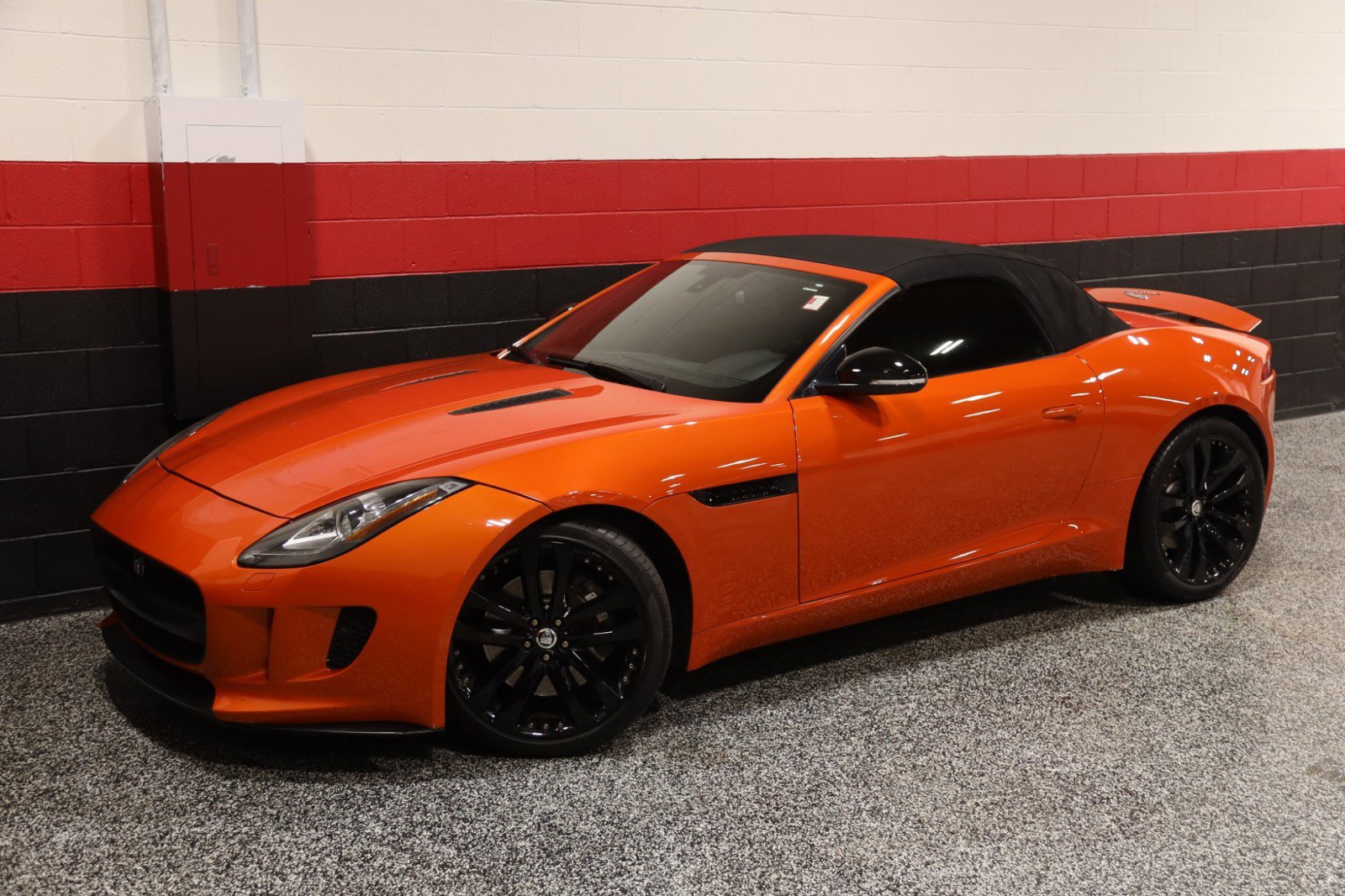 Used 2014 Jaguar F-TYPE Convertible image 19
