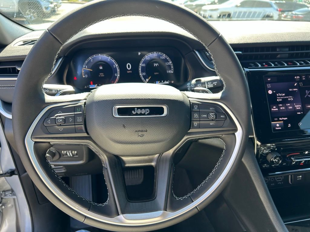 New 2025 Jeep Grand Cherokee Laredo X image 13
