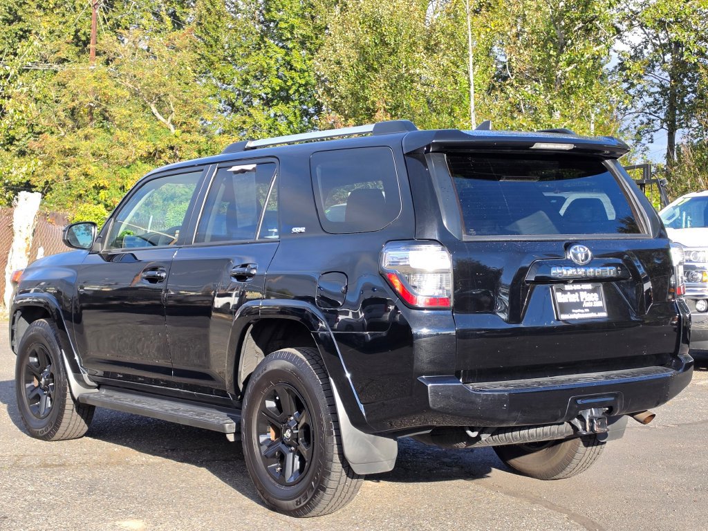 Used 2022 Toyota 4Runner SR5 AWD/4WD image 4