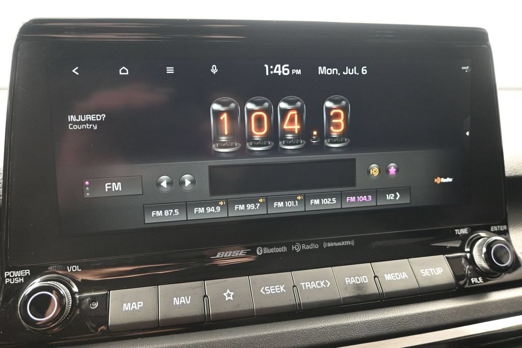 Certified 2022 Kia Seltos SX w/ Sunroof Package AWD/4WD image 19