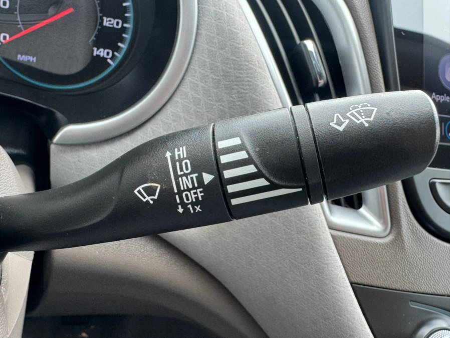 Used 2024 Chevrolet Malibu LT FWD image 18