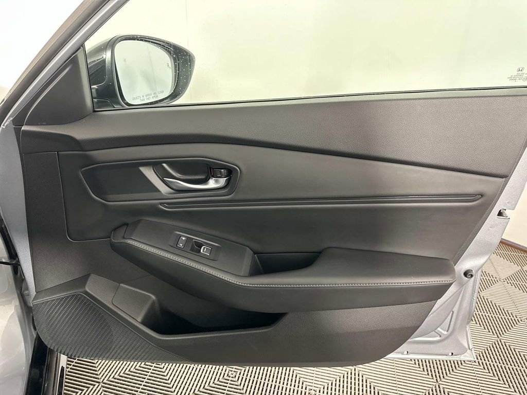 Used 2023 Honda Accord Sport image 36